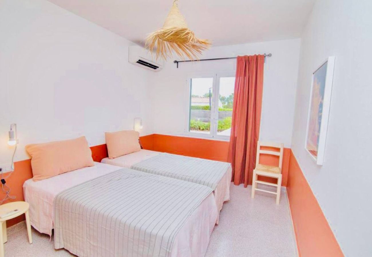 House in San Luis - 2.1 Villa Gabriela à Punta Prima